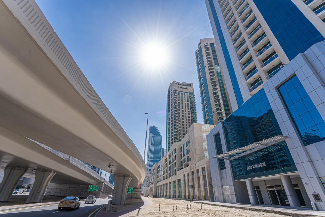 Higuests - Spacious Studio With City Views Near Dubai Mall Exterior photo